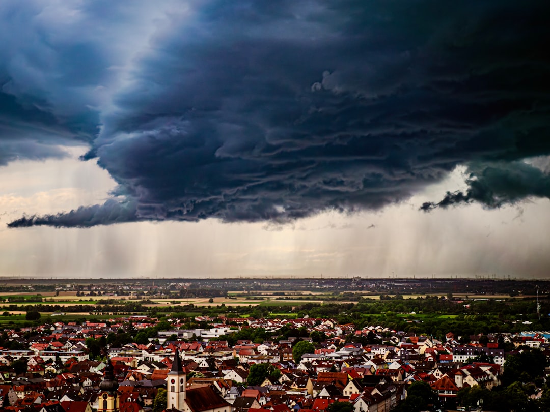 Der Regen im Traum: Eine psychoanalytische und neurowissenschaftliche Deutung